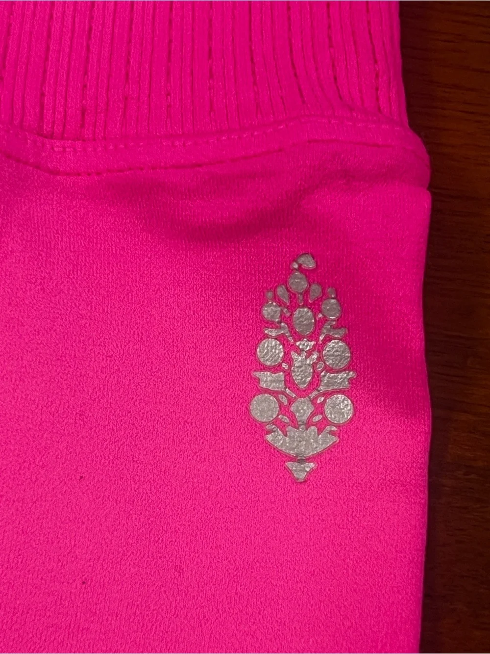 Título: FP Movement Good Karma Leggings Pink Neon / XS/S
